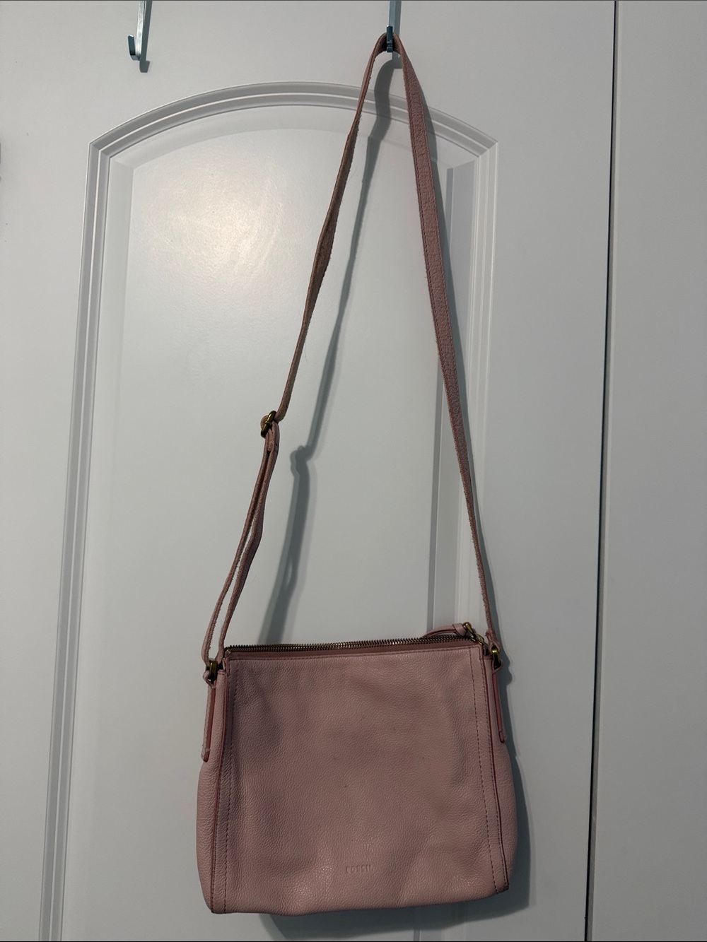 Fossil Crossbody Bag in Dusty Pink